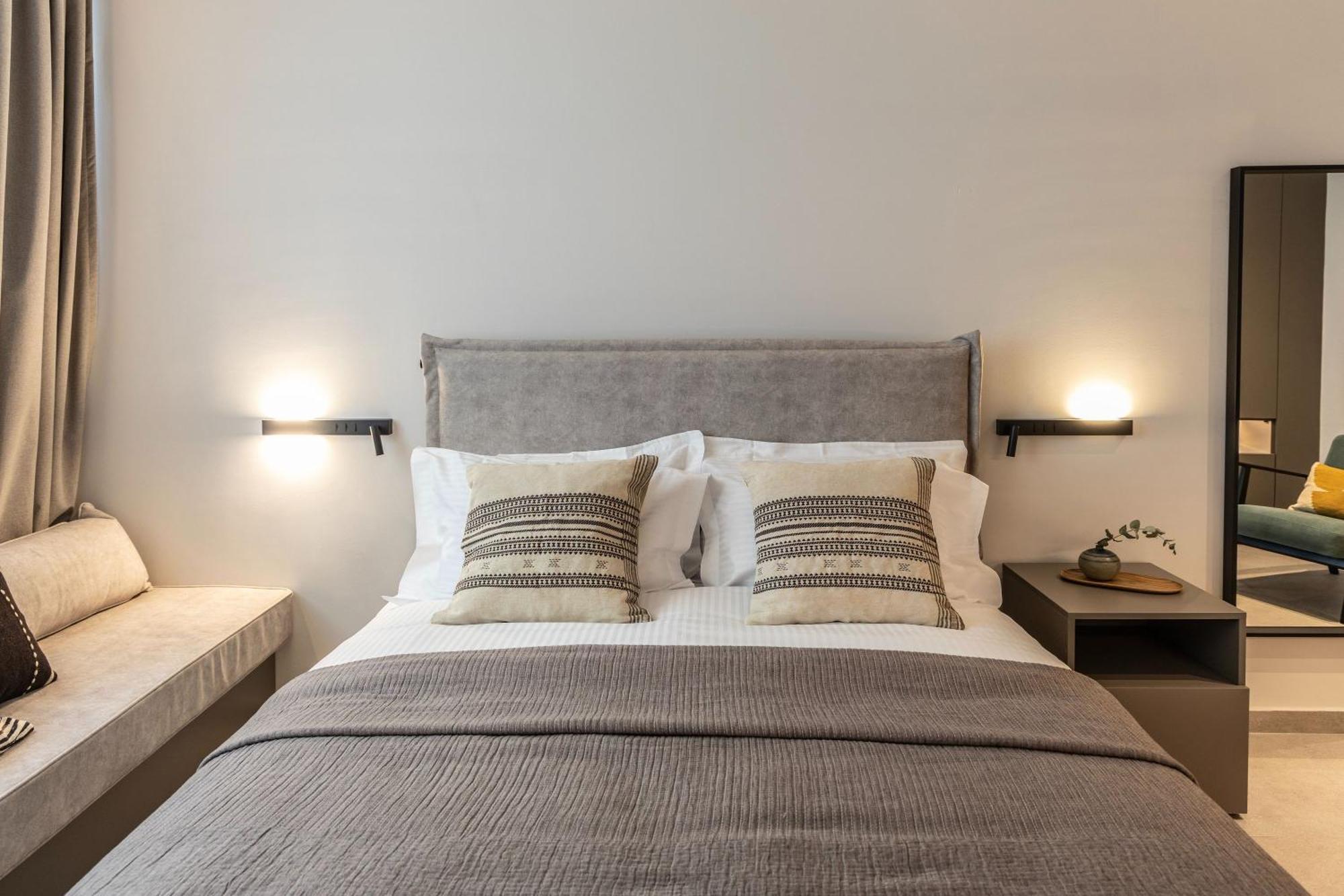 Celestial Athens Suites At Praxitelous Екстериор снимка