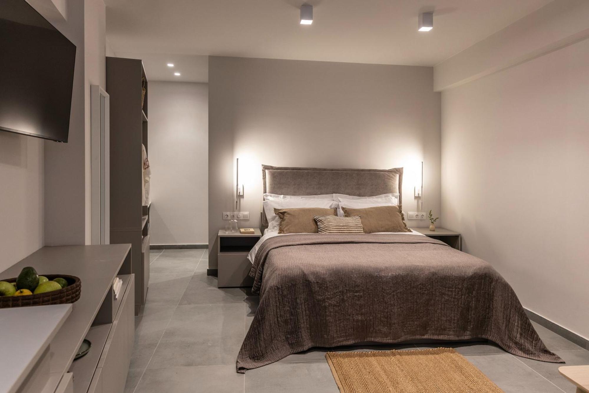 Celestial Athens Suites At Praxitelous Екстериор снимка