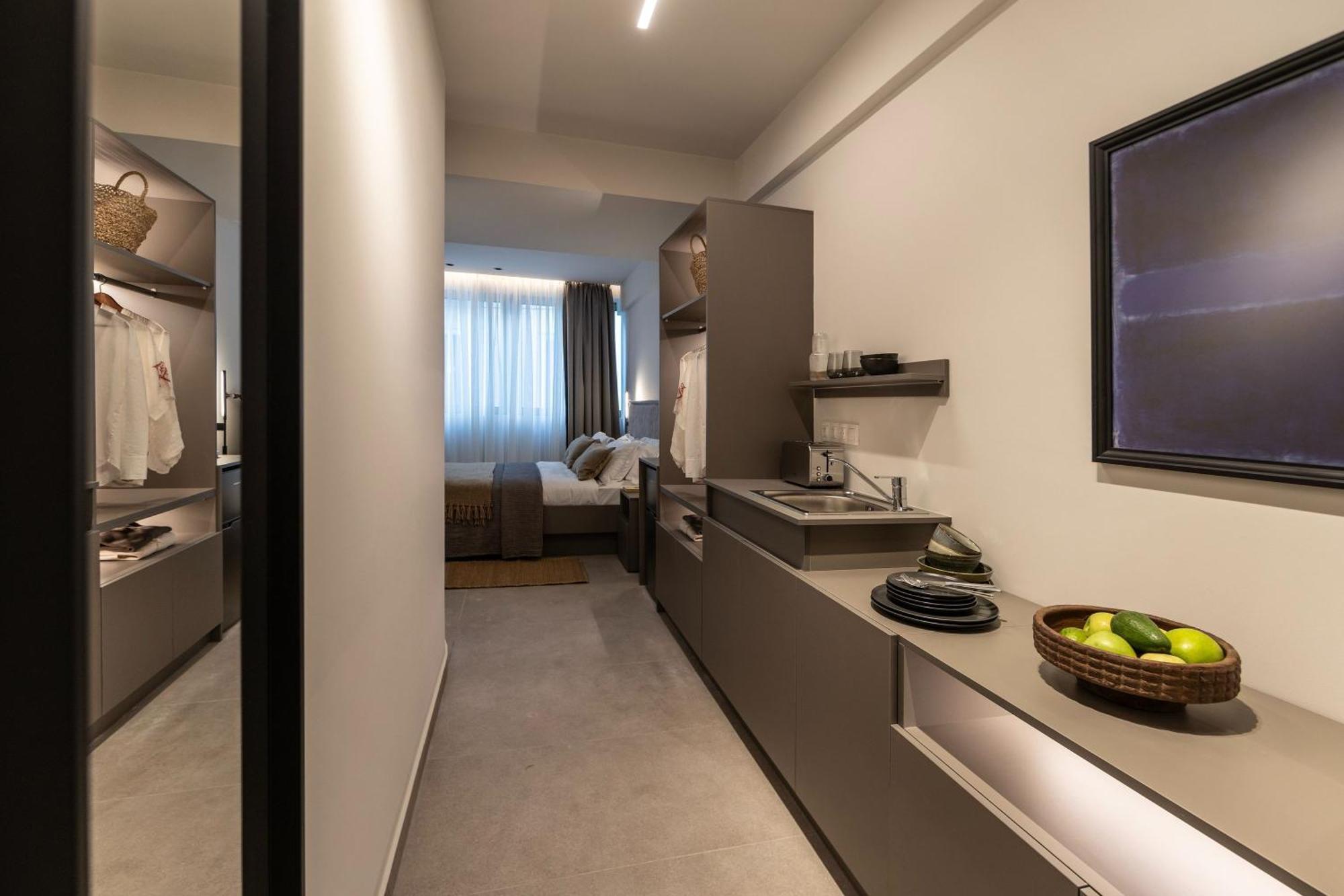 Celestial Athens Suites At Praxitelous Екстериор снимка
