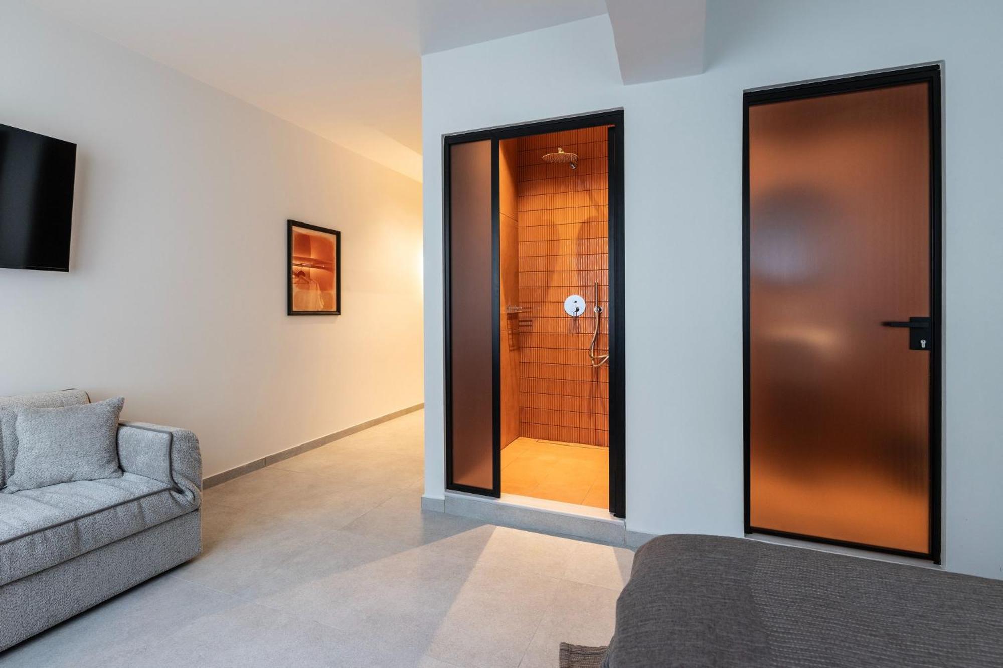 Celestial Athens Suites At Praxitelous Екстериор снимка