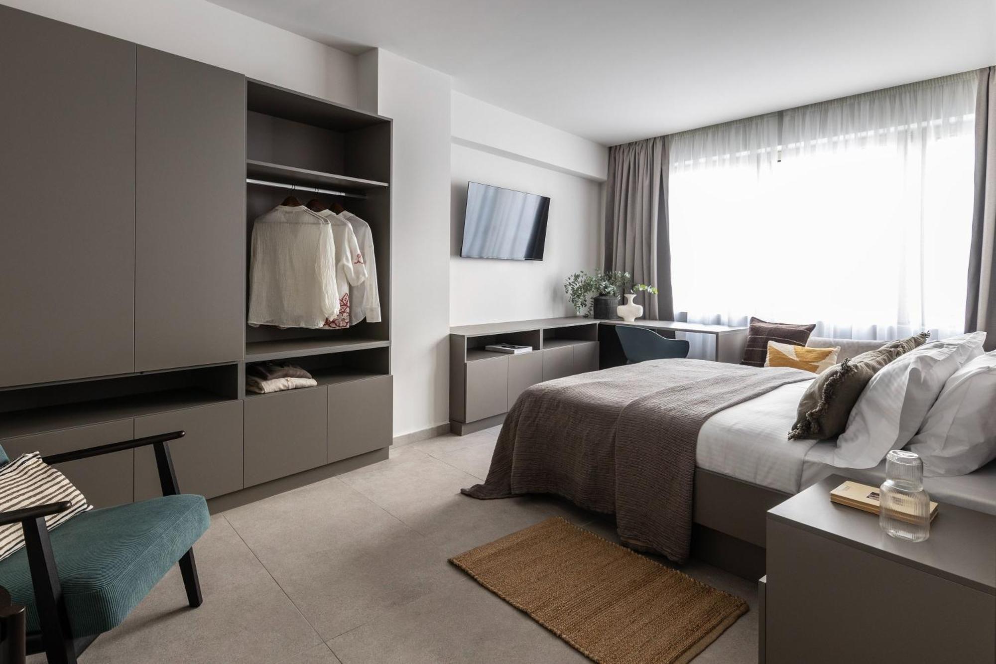 Celestial Athens Suites At Praxitelous Екстериор снимка