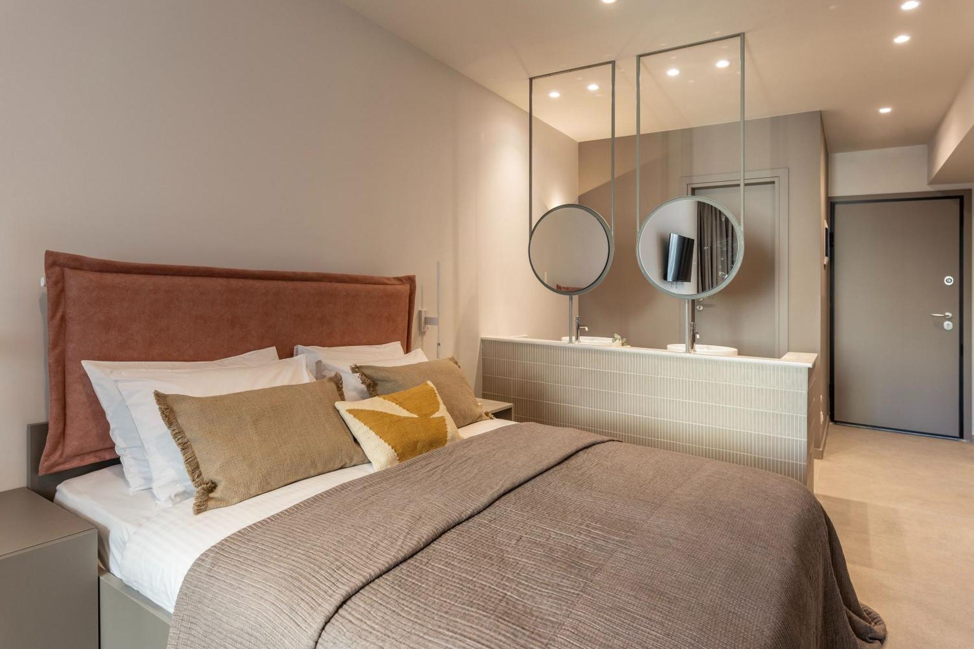 Celestial Athens Suites At Praxitelous Екстериор снимка