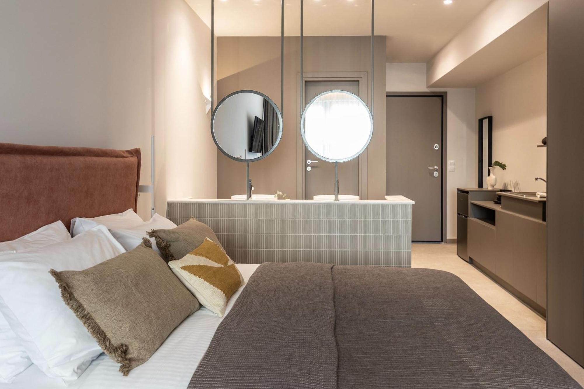 Celestial Athens Suites At Praxitelous Екстериор снимка