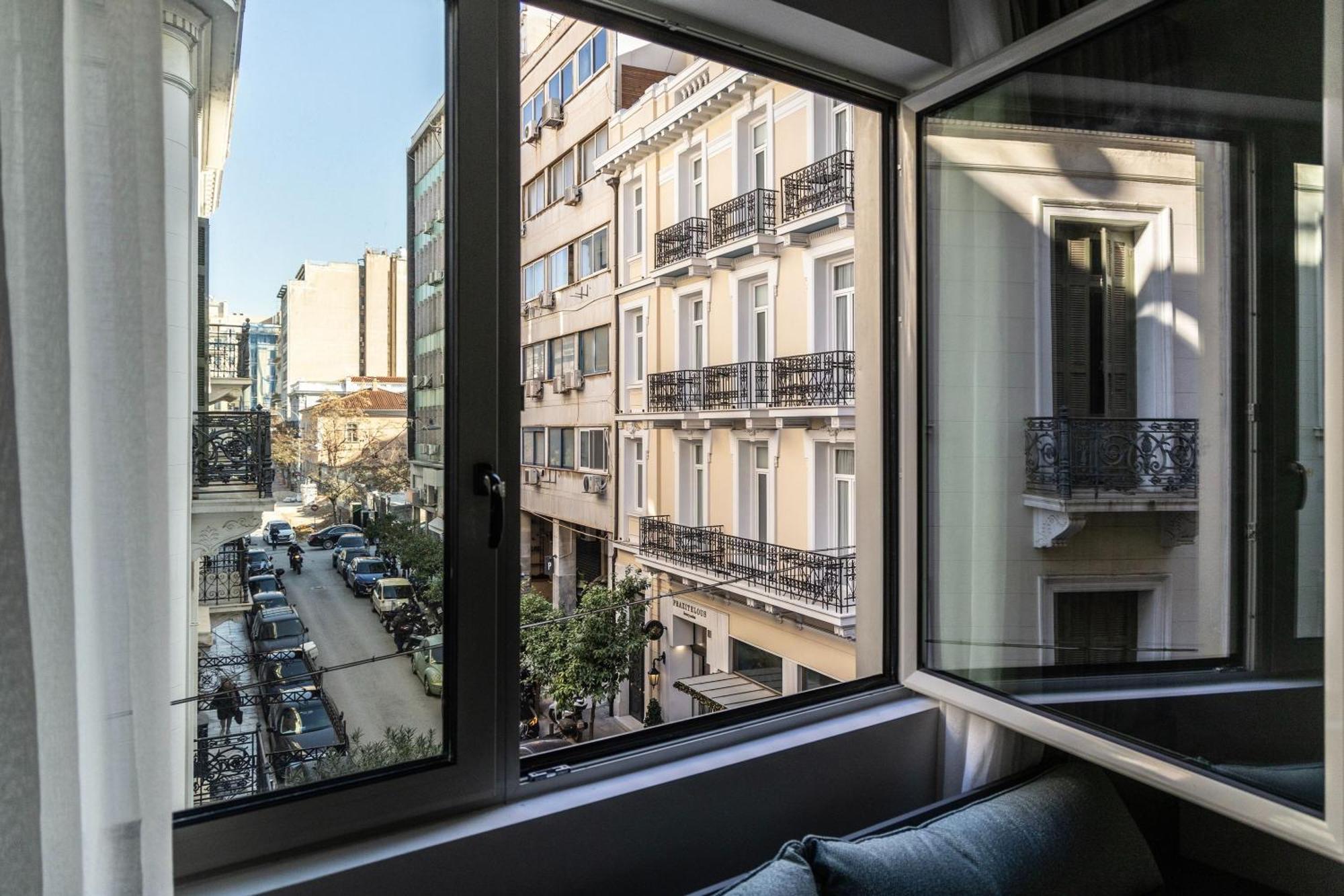 Celestial Athens Suites At Praxitelous Екстериор снимка