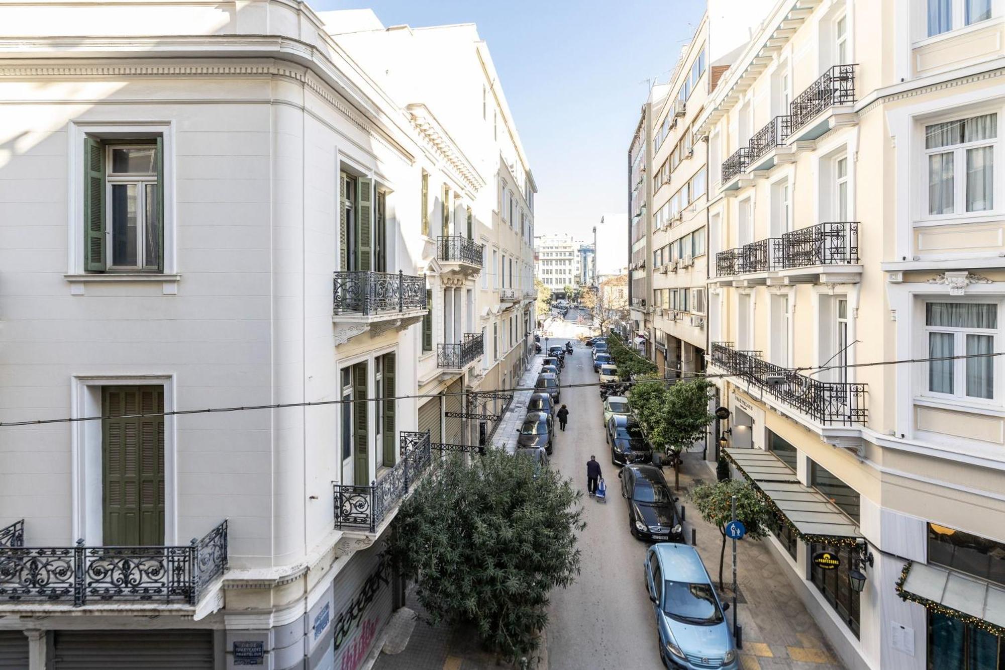 Celestial Athens Suites At Praxitelous Екстериор снимка